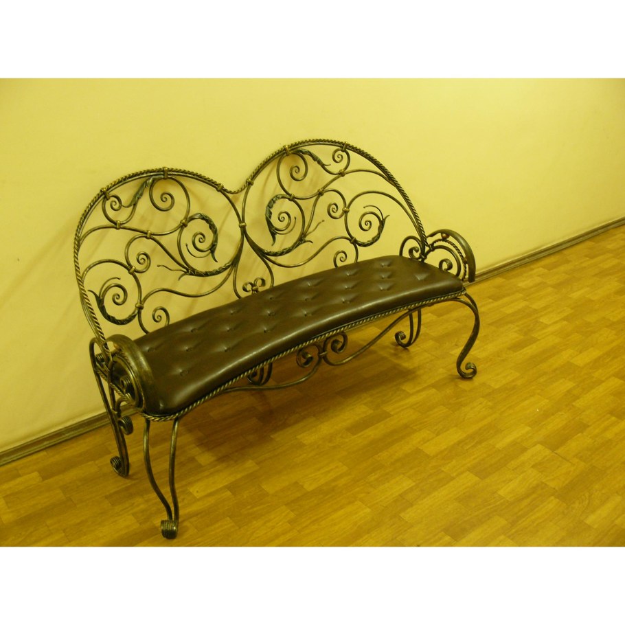 Гауди кованые скамейки