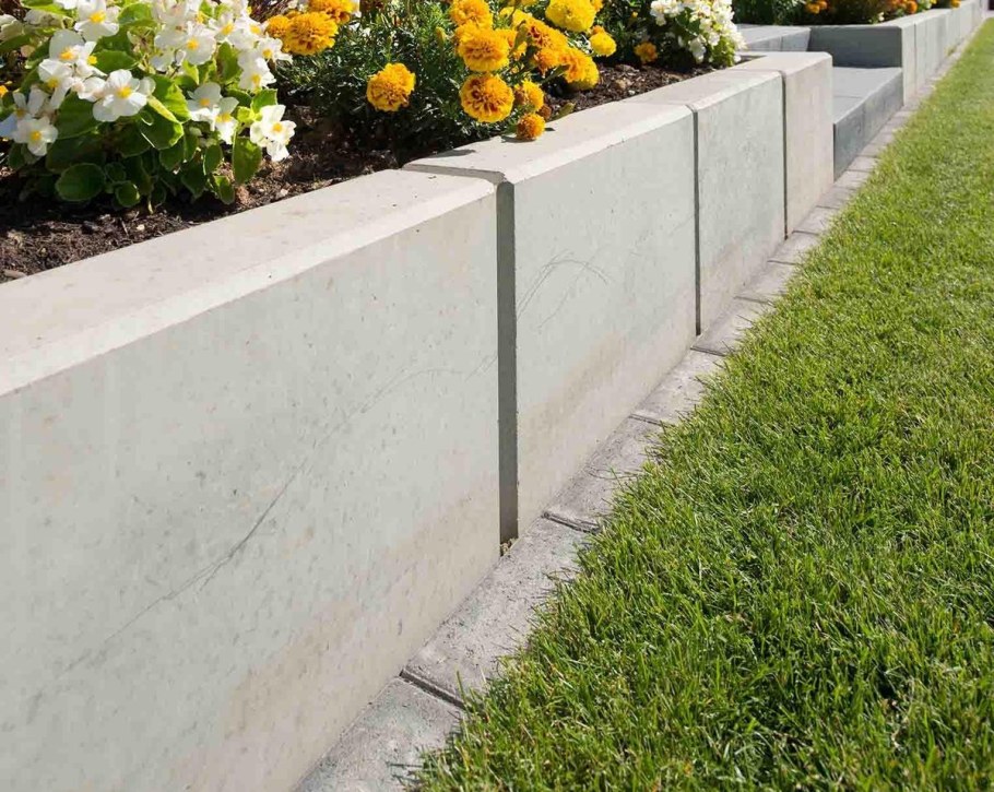 Сборная бетонная подпорная стена