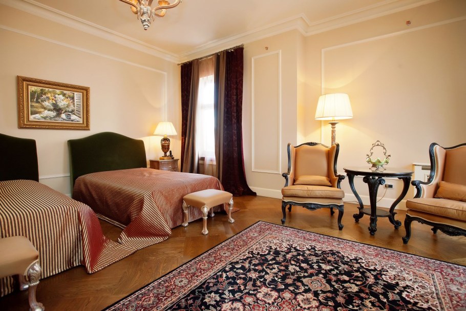 Отель pontos Plaza 5*