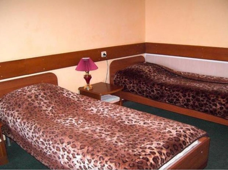 Отель Ленинград Махачкала