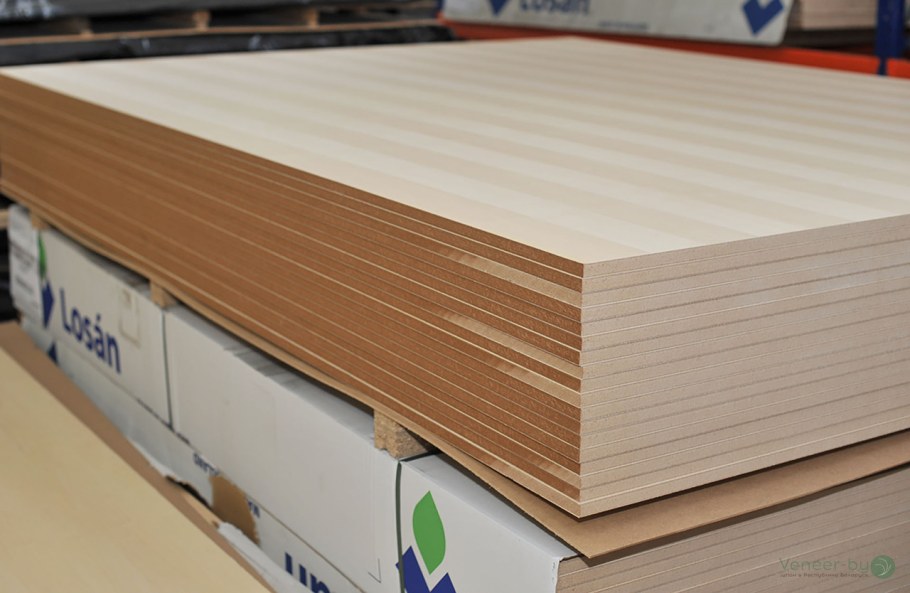 МДФ шпонированный ясень 3 мм