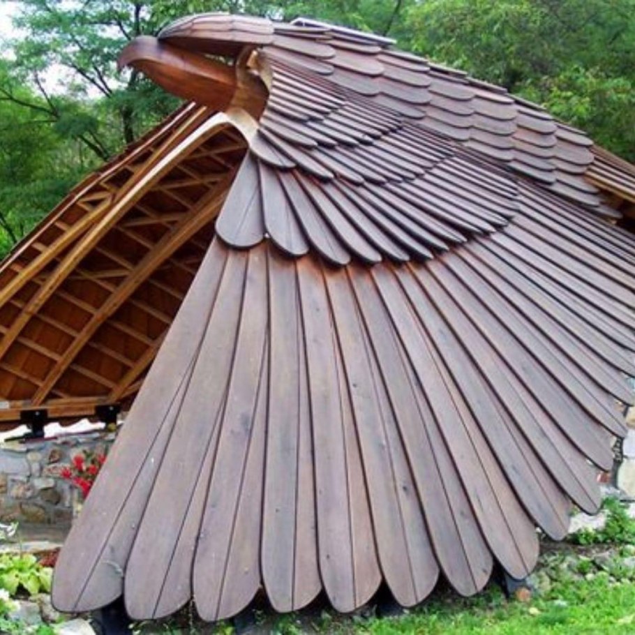 Необычные навесы из дерева