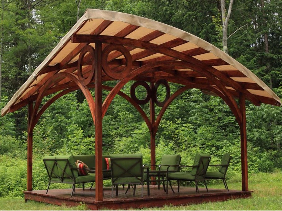Красивые деревянные беседки