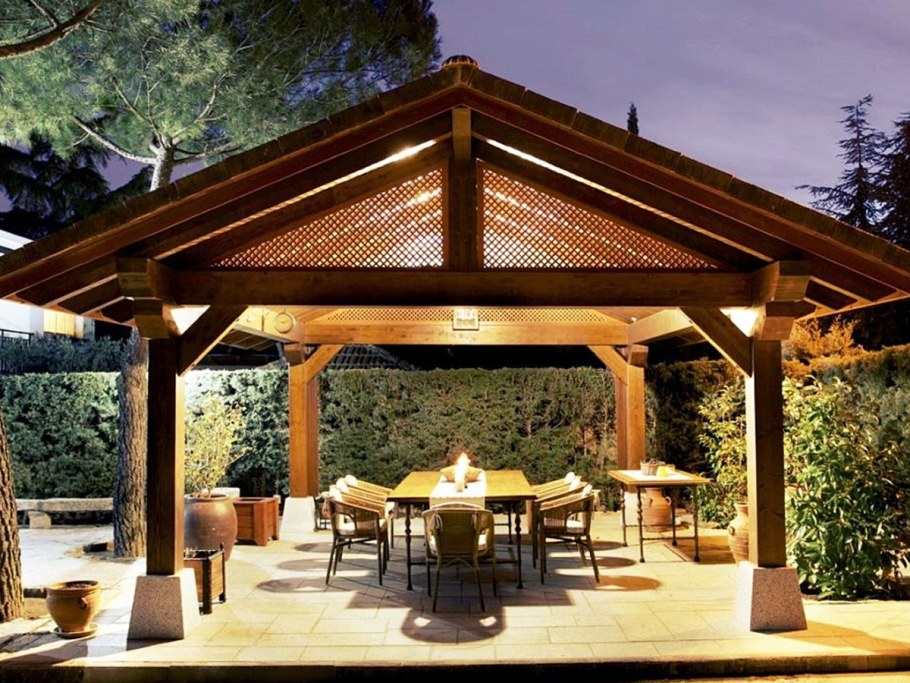 Беседка брусовая Gazebos