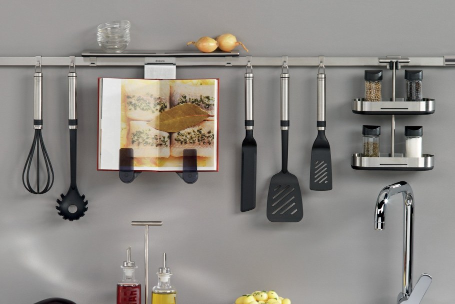 Кухонные принадлежности на рейлинги