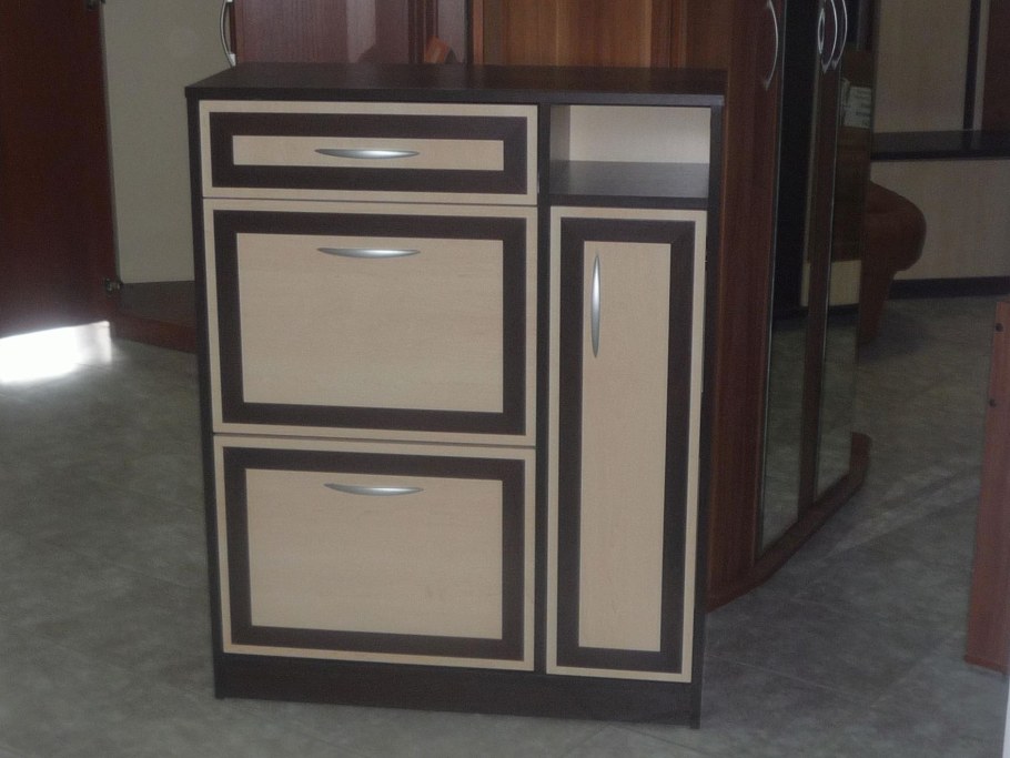 Обувница Юта