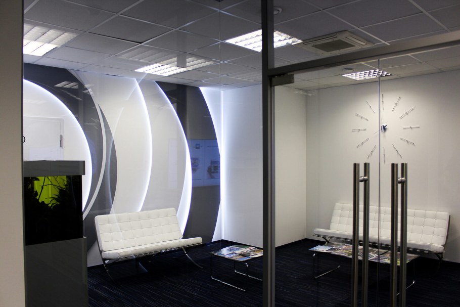 Прозрачная переговорная