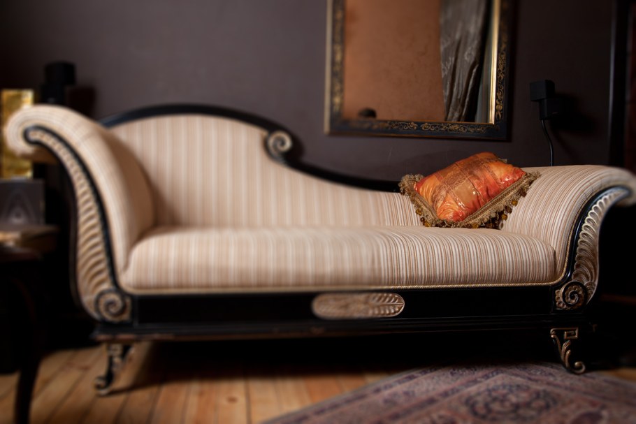 Кушетка в интерьере