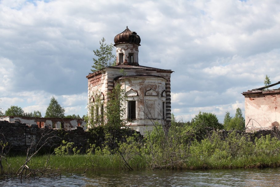 Ионо Яшезерский монастырь Карелия