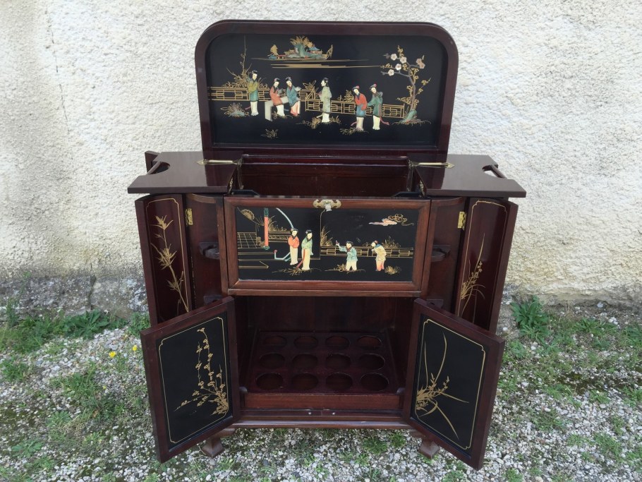 Секретер Шинуазри