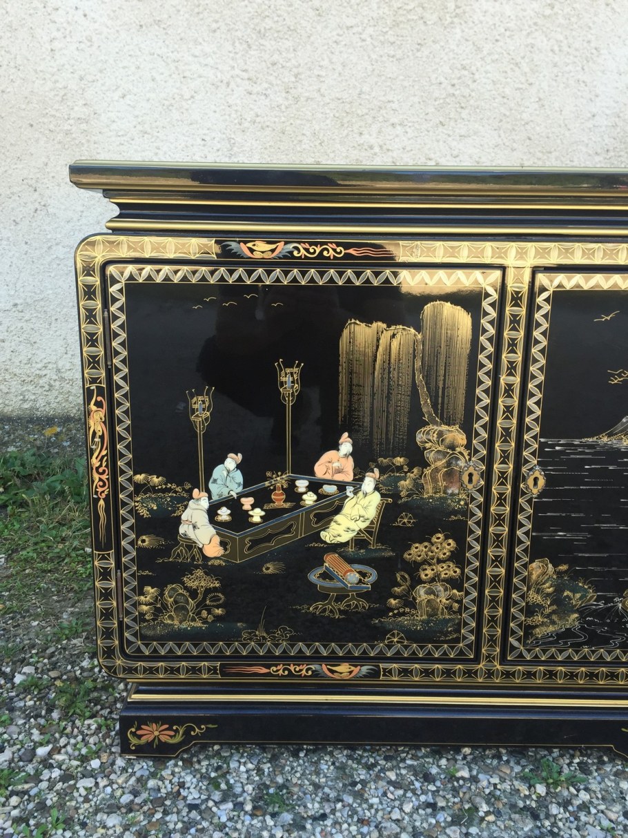 Дрессуар Шинуазри