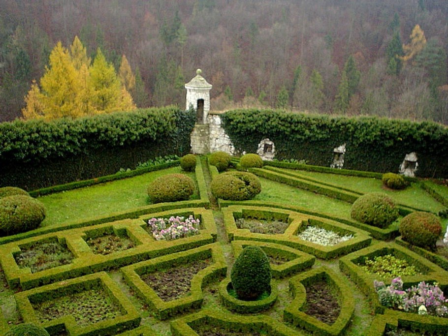 Шан-де-Батай регулярный стиль