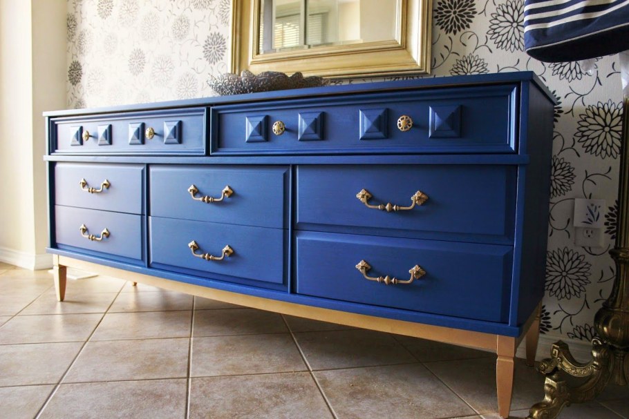 Белорусский синий комод
