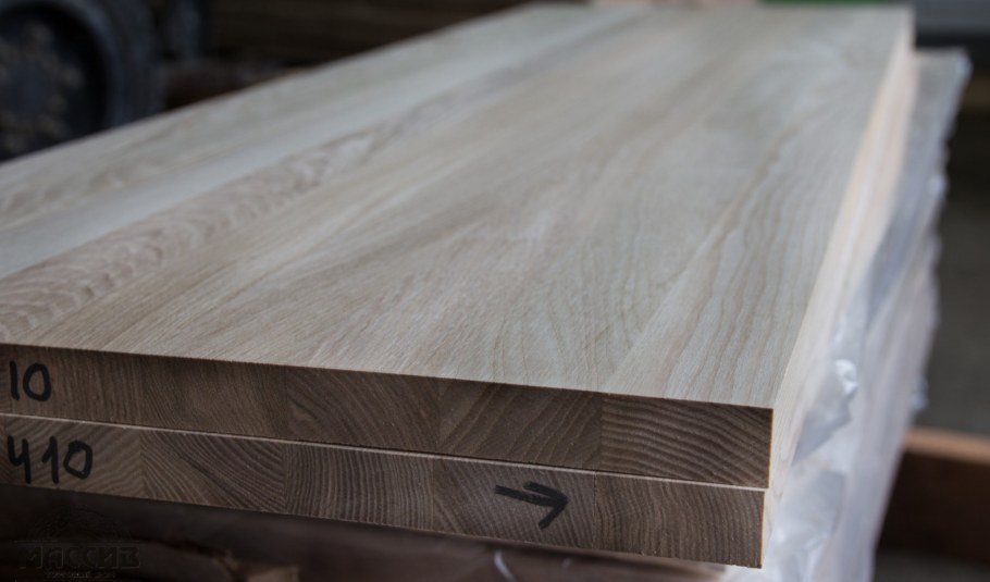 Щит ясень цельноламельный