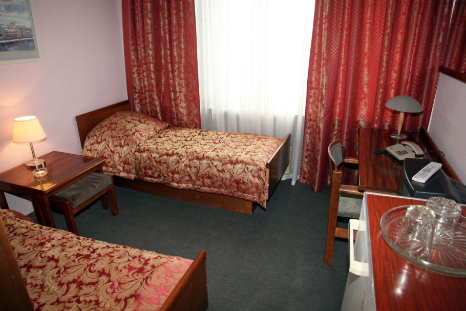 Гостиница Юность метро спортивная