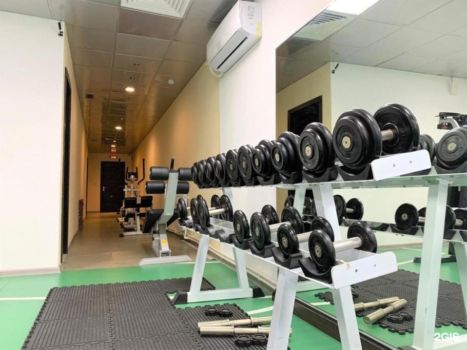 Тренажерный зал гостиница Юность