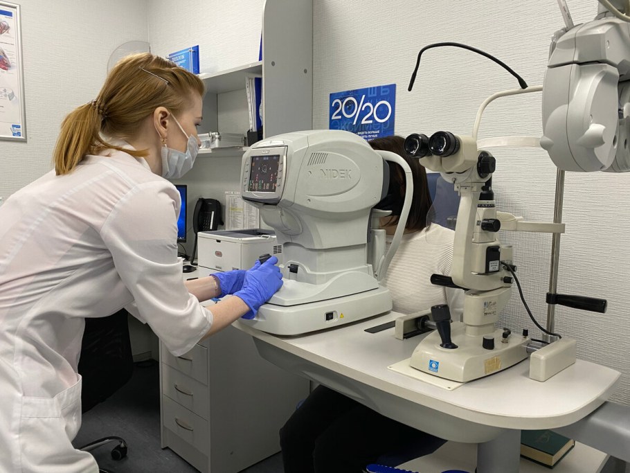 Аппарат для лазерной коррекции зрения