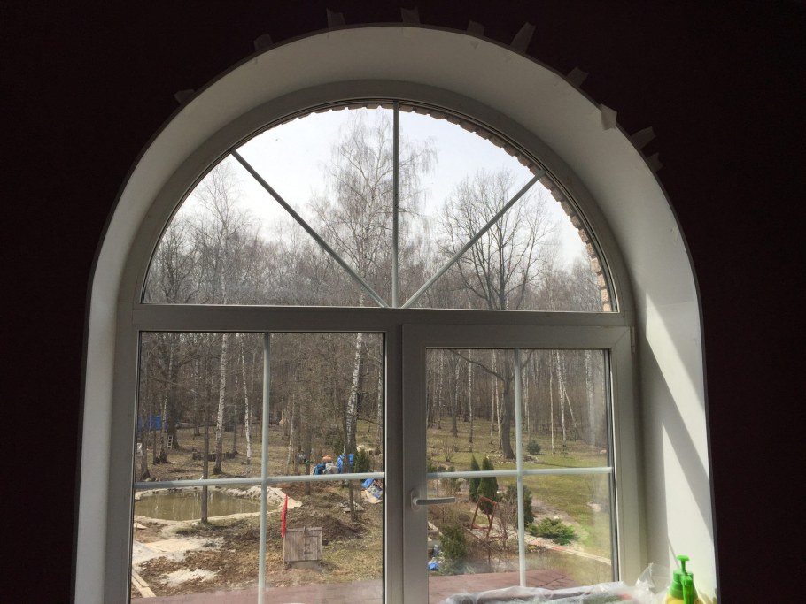 Арочные откосы на окна