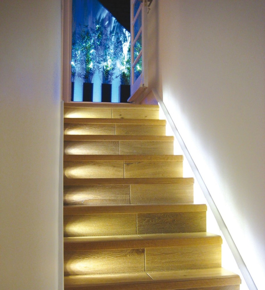 Подсветка лестницы