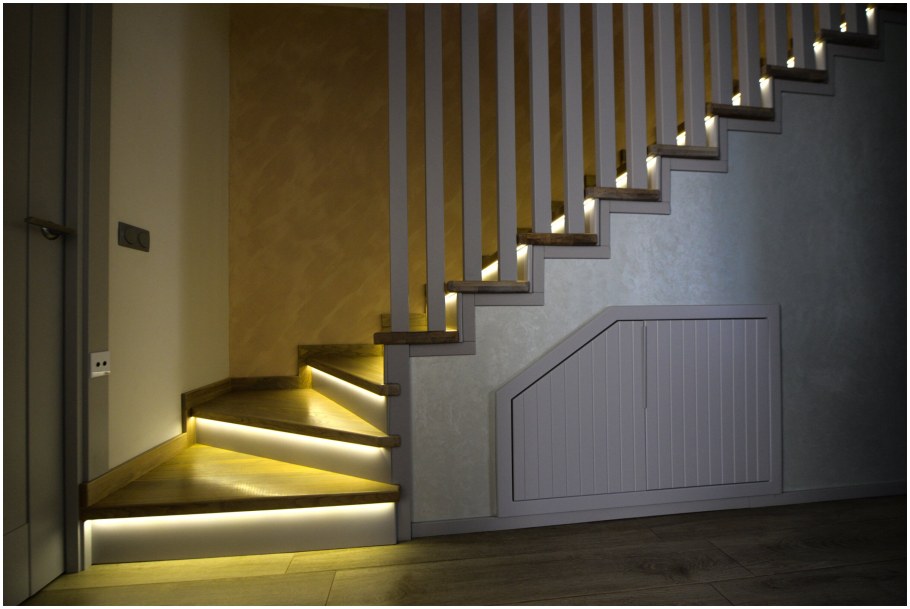 Подсветка лестницы с датчиком движения