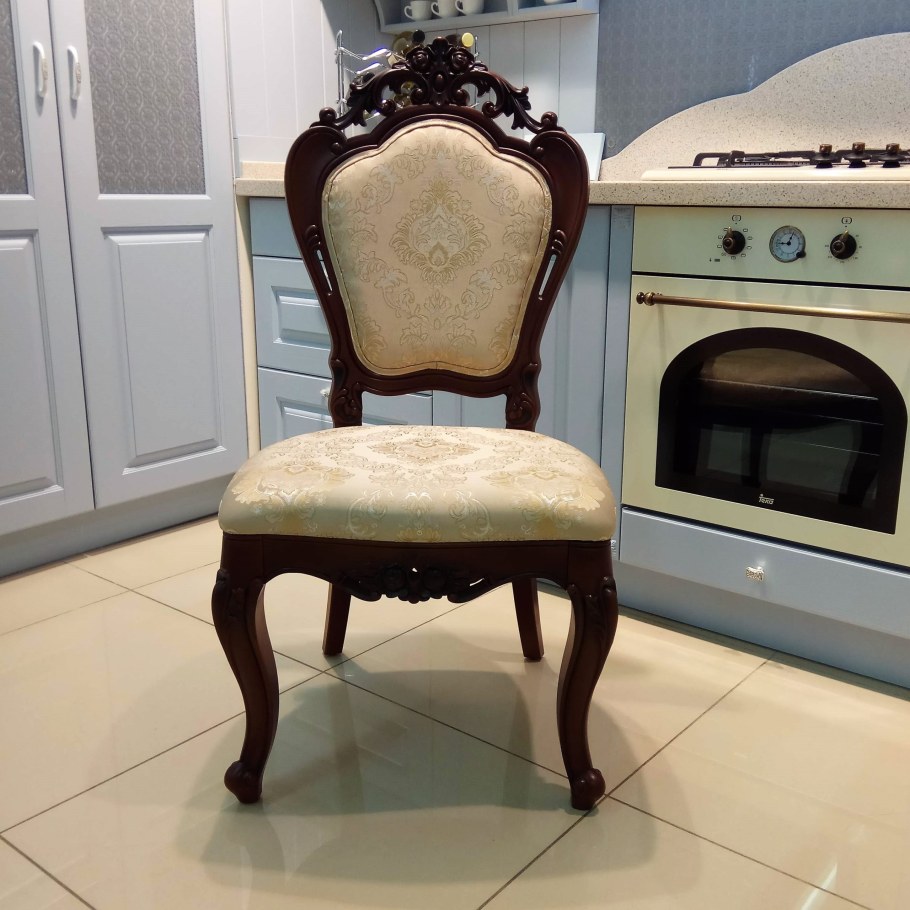 Классические стулья