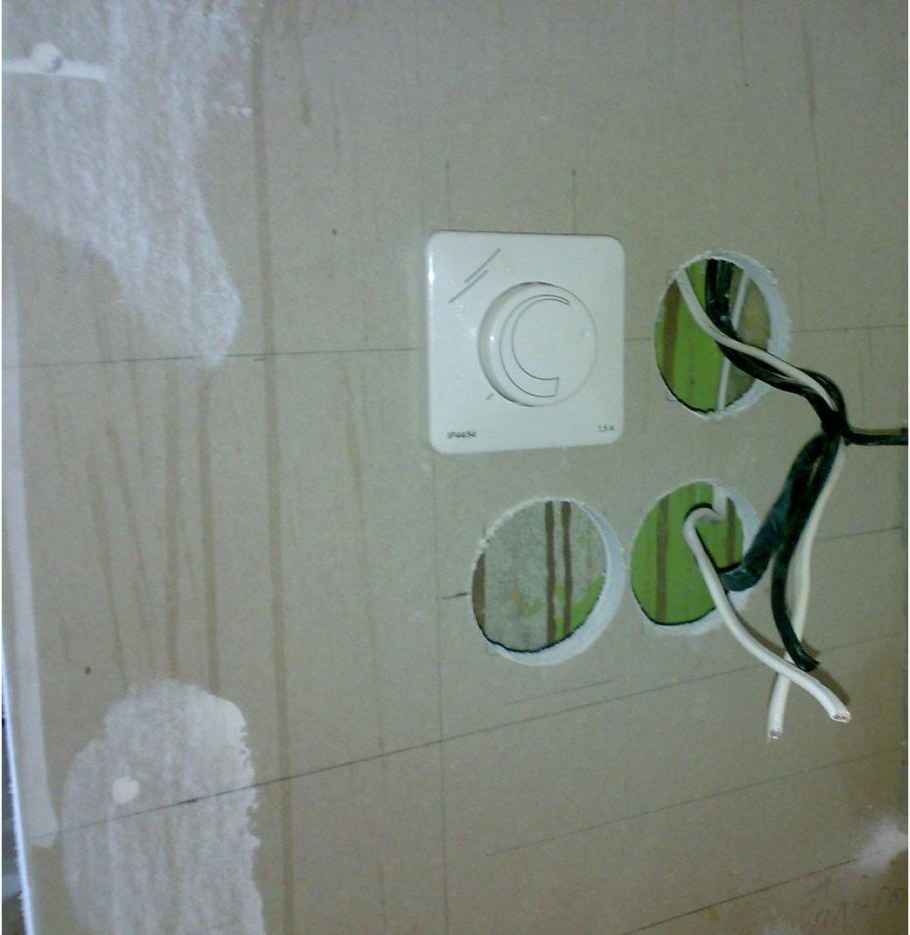 Подрозетники для пластиковых панелей