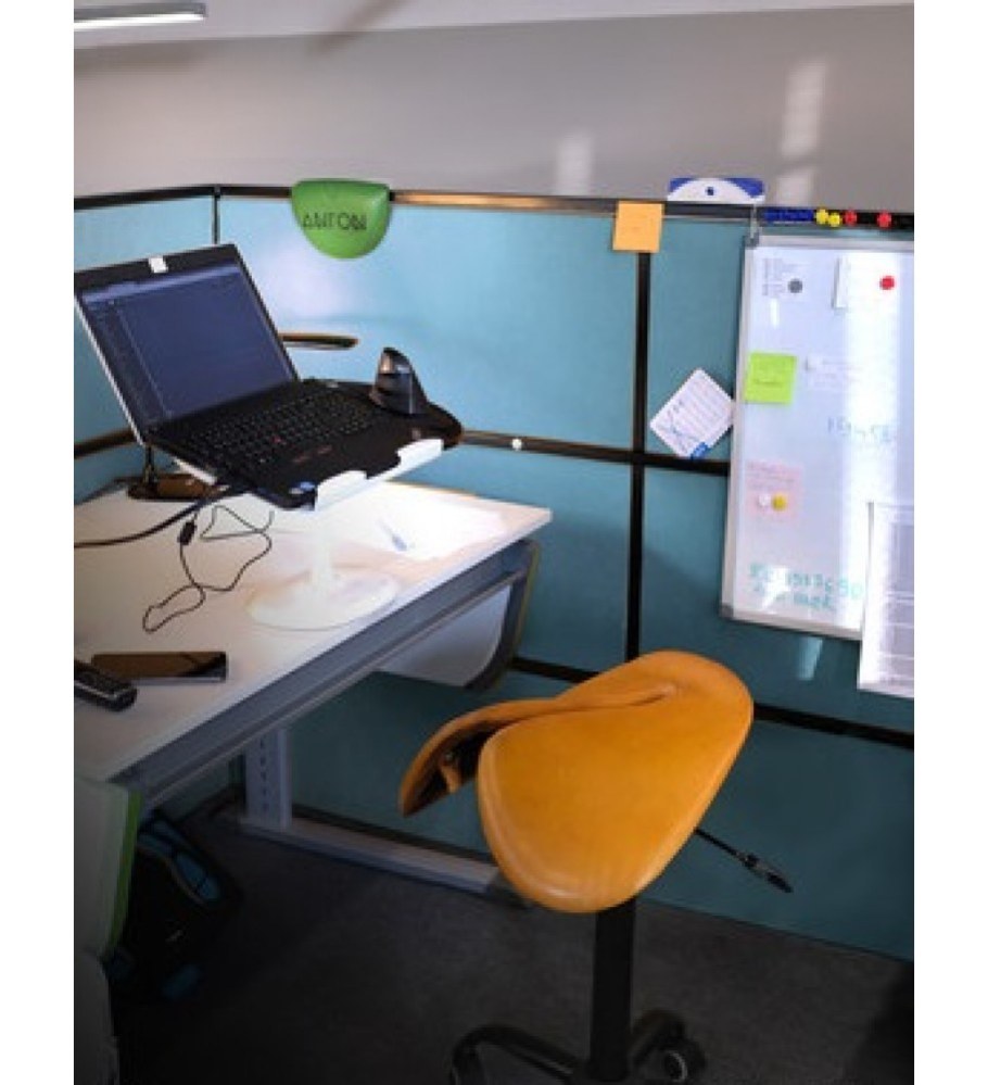 Кресло-седло со спинкой Rifforma-20