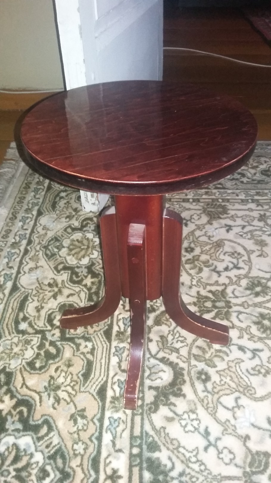 Стул для пианино вращающийся