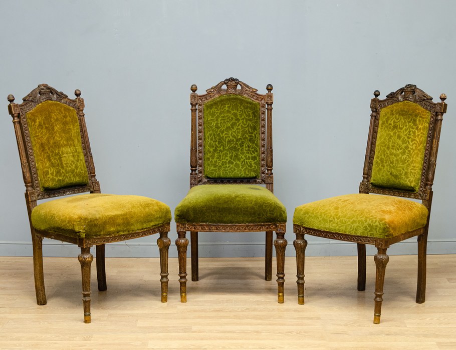 Антикварные стулья