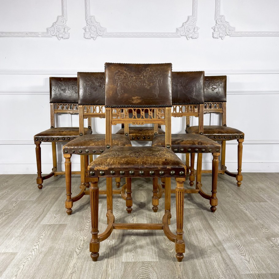 Антикварные стулья