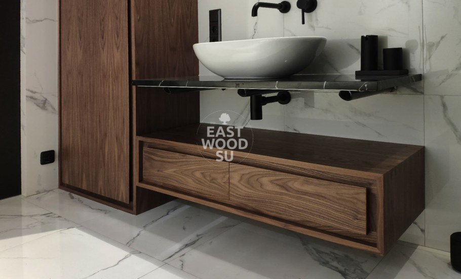 Тумба в шпоне ореха