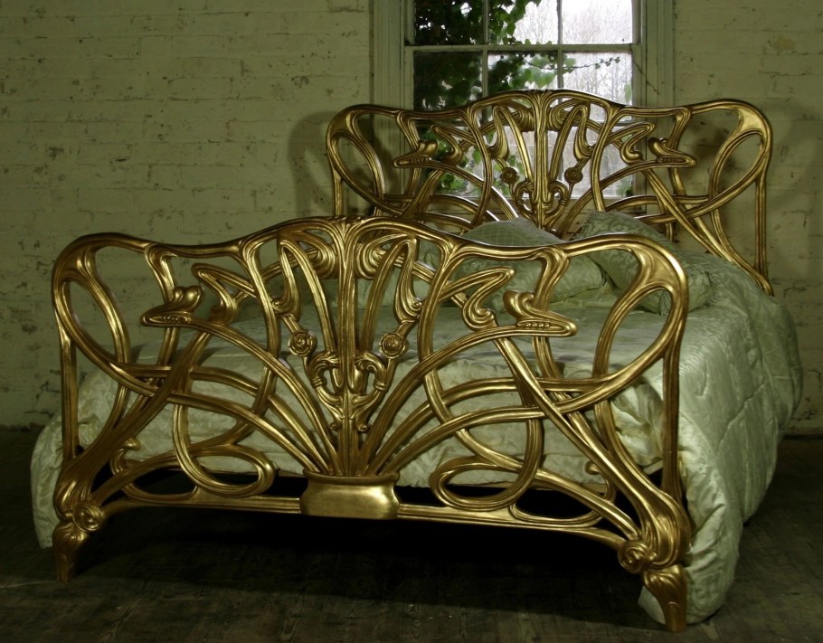 Антикварные кровати арт деко