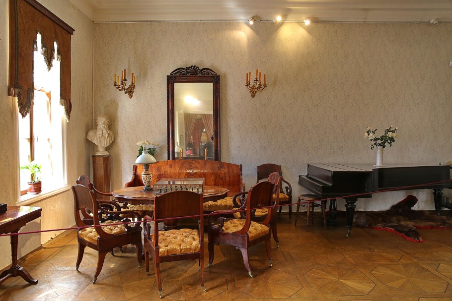 Ясная Поляна дом Толстого внутри