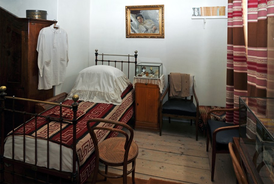 Спальня л.н. Толстого. Ясная Поляна