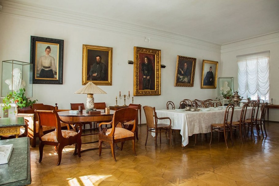 Усадьба Толстого Ясная Поляна внутри