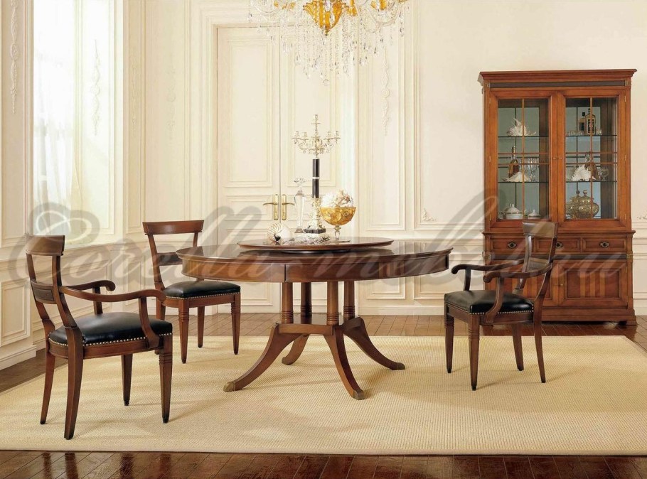 Классическая мебель для столовой из массива