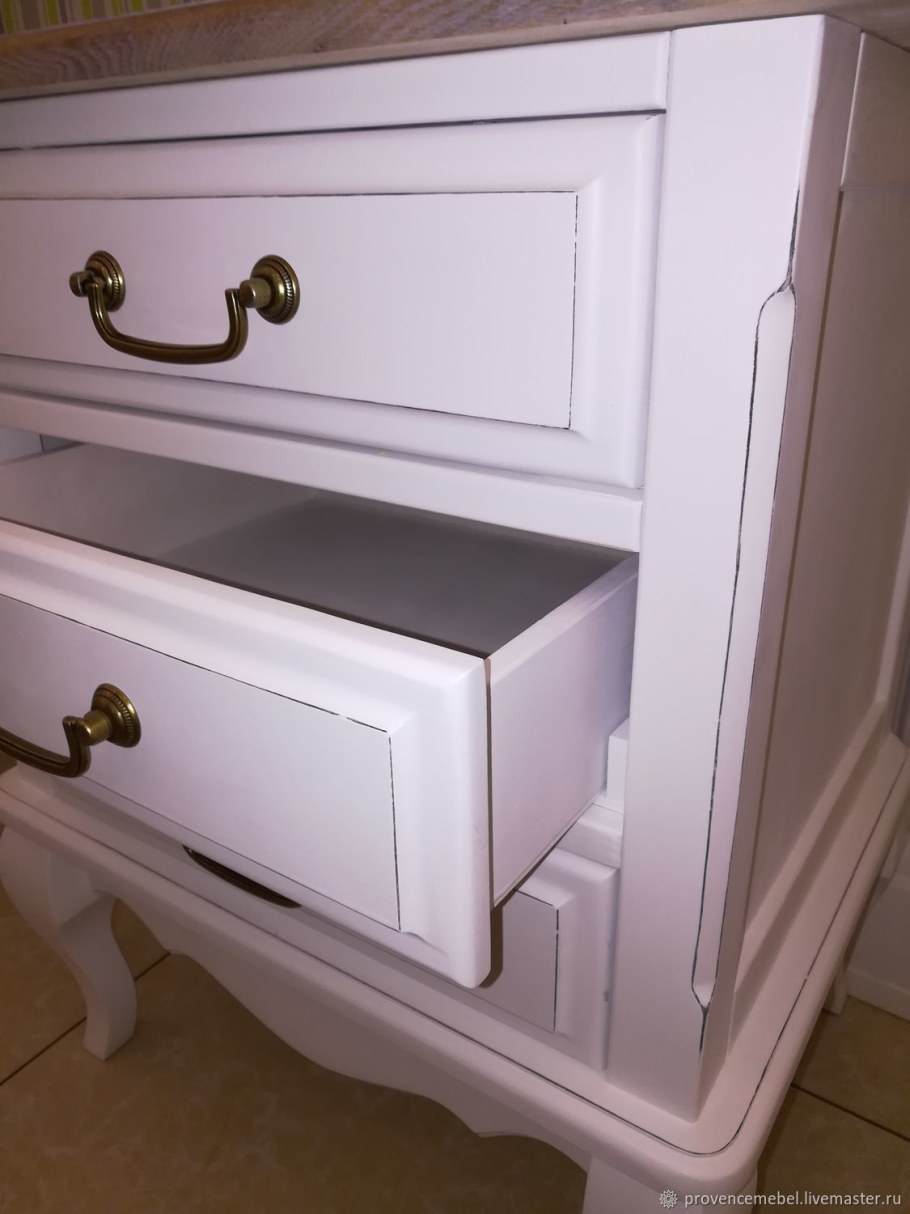 Прикроватная тумба в стиле Прованс