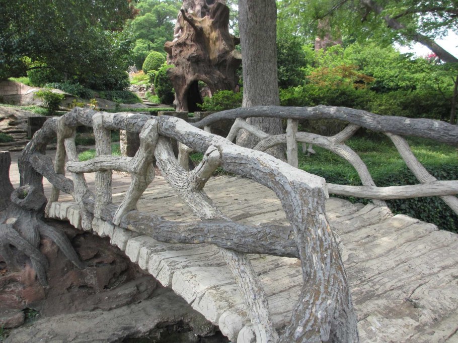 Из арт бетона коряга