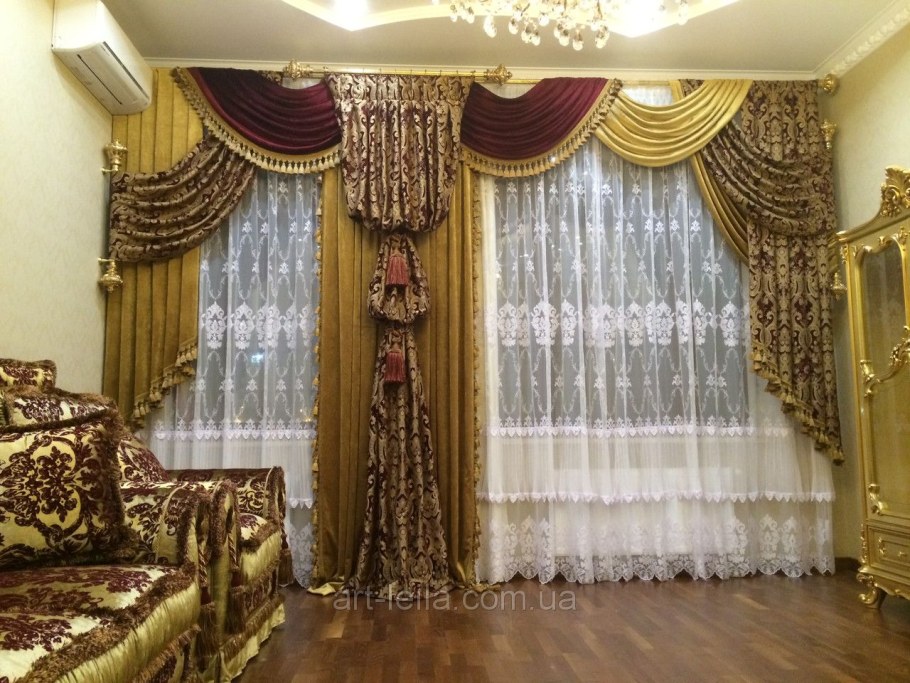 Красивые шторы для зала рукав Мономаха