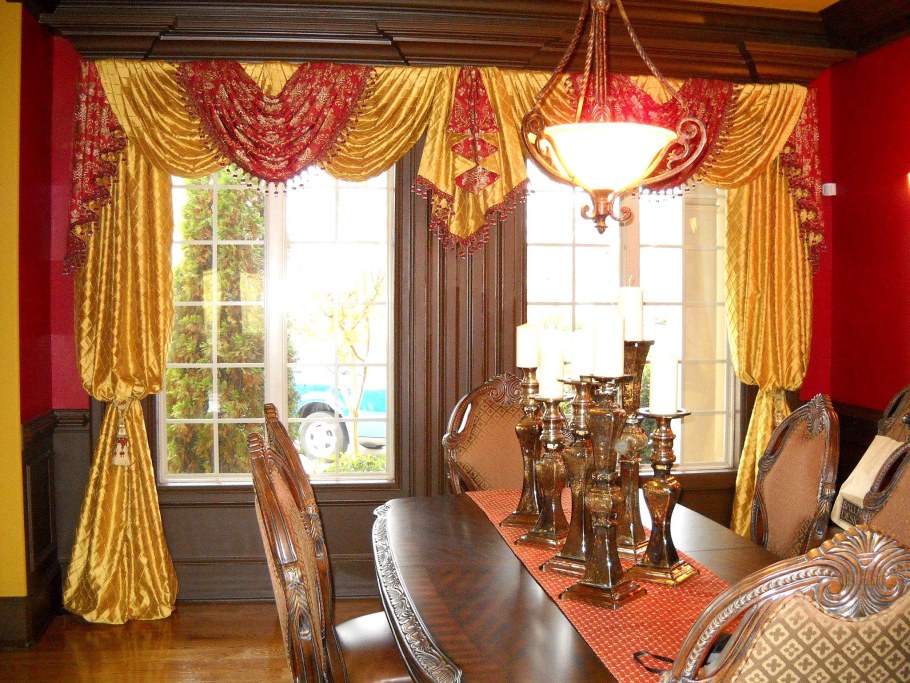 Шторы рукав епископа в интерьере