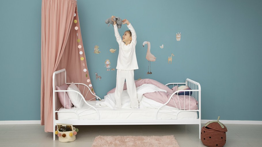 Кровати Zuri в интерьере