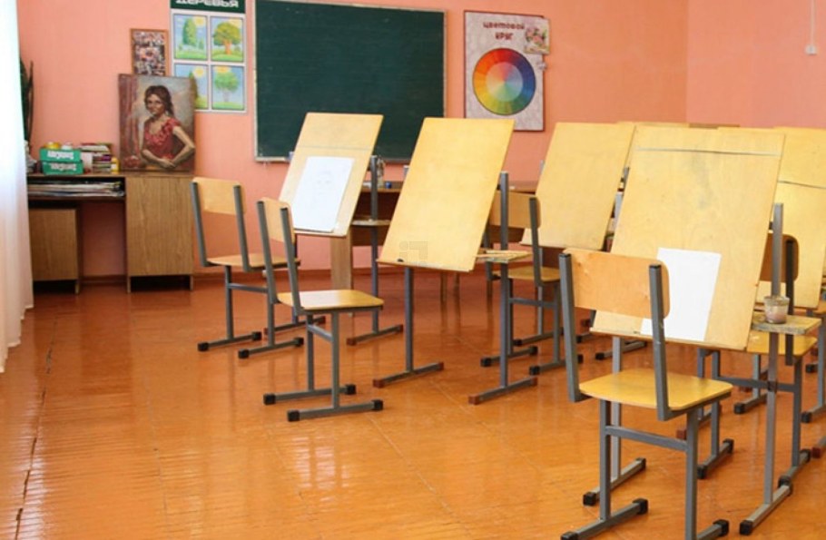 Мебель для кабинета изобразительного искусства в школе