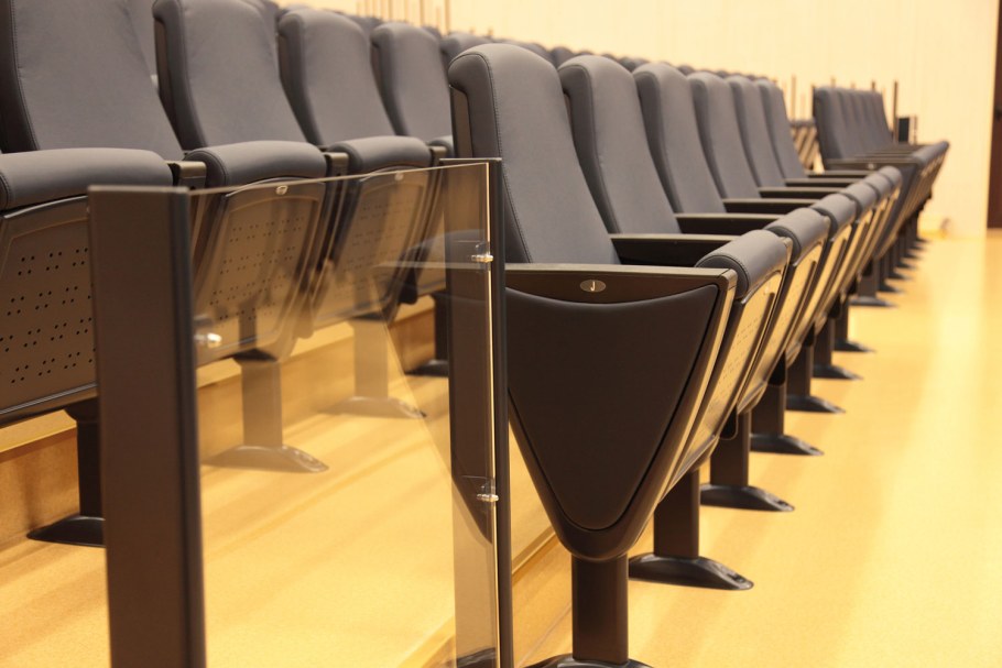 Кресло для конференц зала (экокожа Орегон 02)