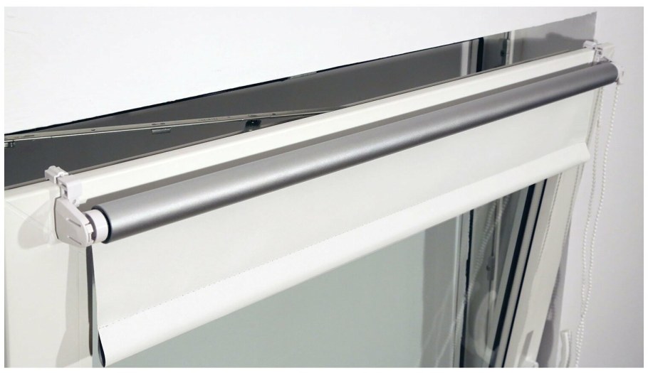 Штора рулонная Brabix 70х175 см