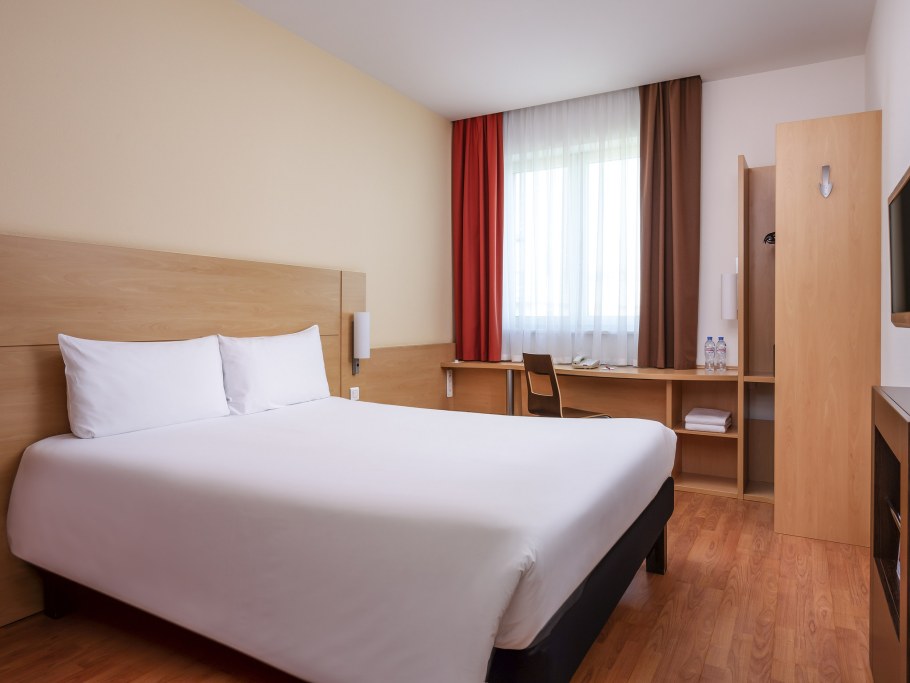 Бахрушина 11 гостиница Ибис