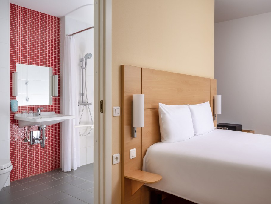 Ибис отель Москва Бахрушина