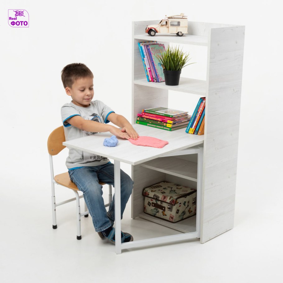 Столик для первоклассника