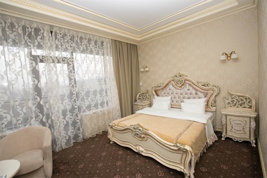 Отель 1000 и 1 ночь Махачкала