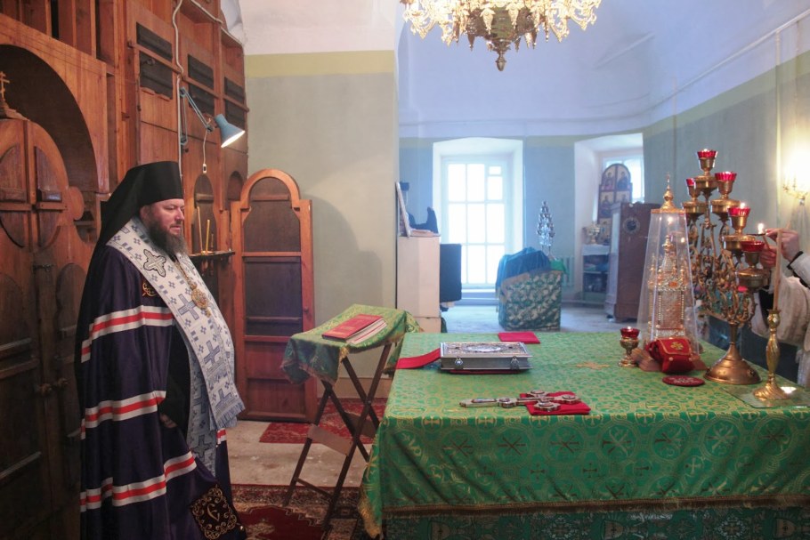 Наместник Свято Николо Тихоновского монастыря