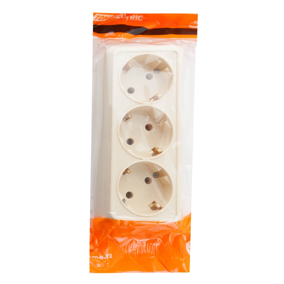 Розетка 3м о/у Ладога белая TDM sq1801-0124